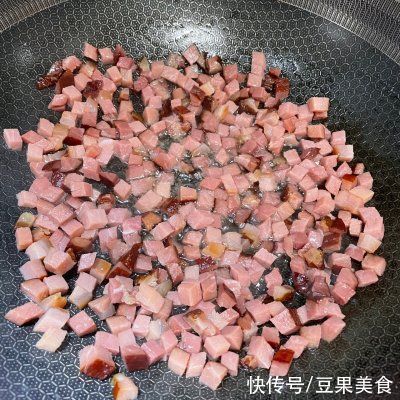 腊肉|好吃的腊肉豆角焖饭,是不是很有食欲呀