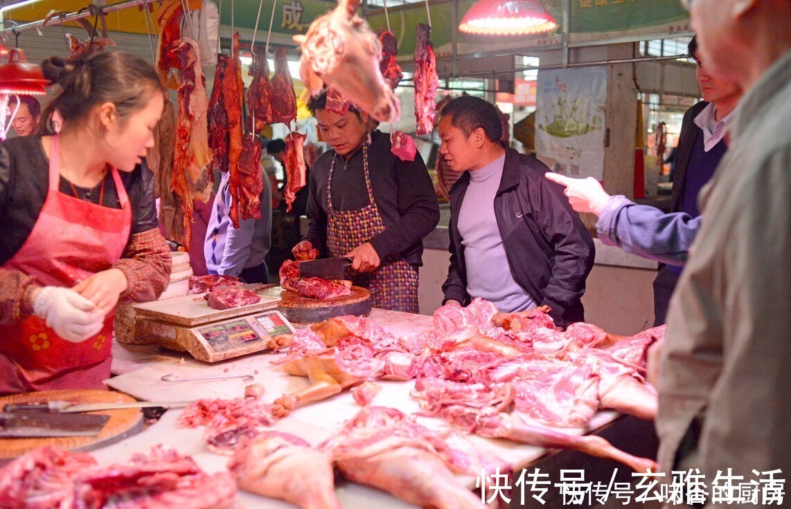 买猪蹄,要前蹄还是后蹄?两者区别大,买错了肉少骨头多,不划算