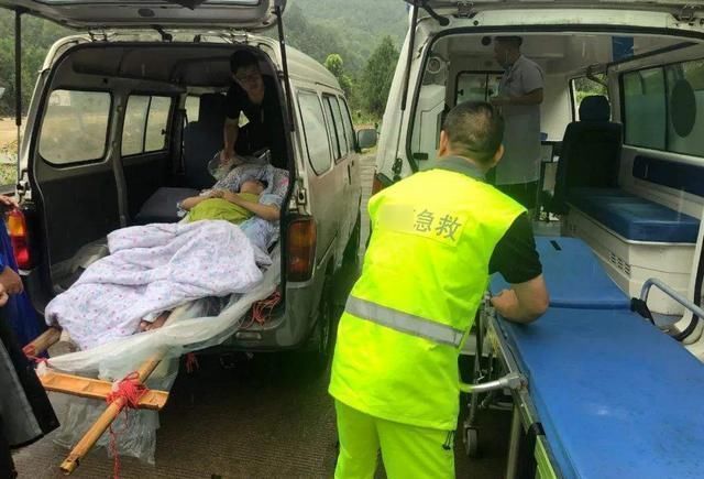 医生|多次产检怀上四胞胎,医生手术取出四个孩子,却收获意外惊喜