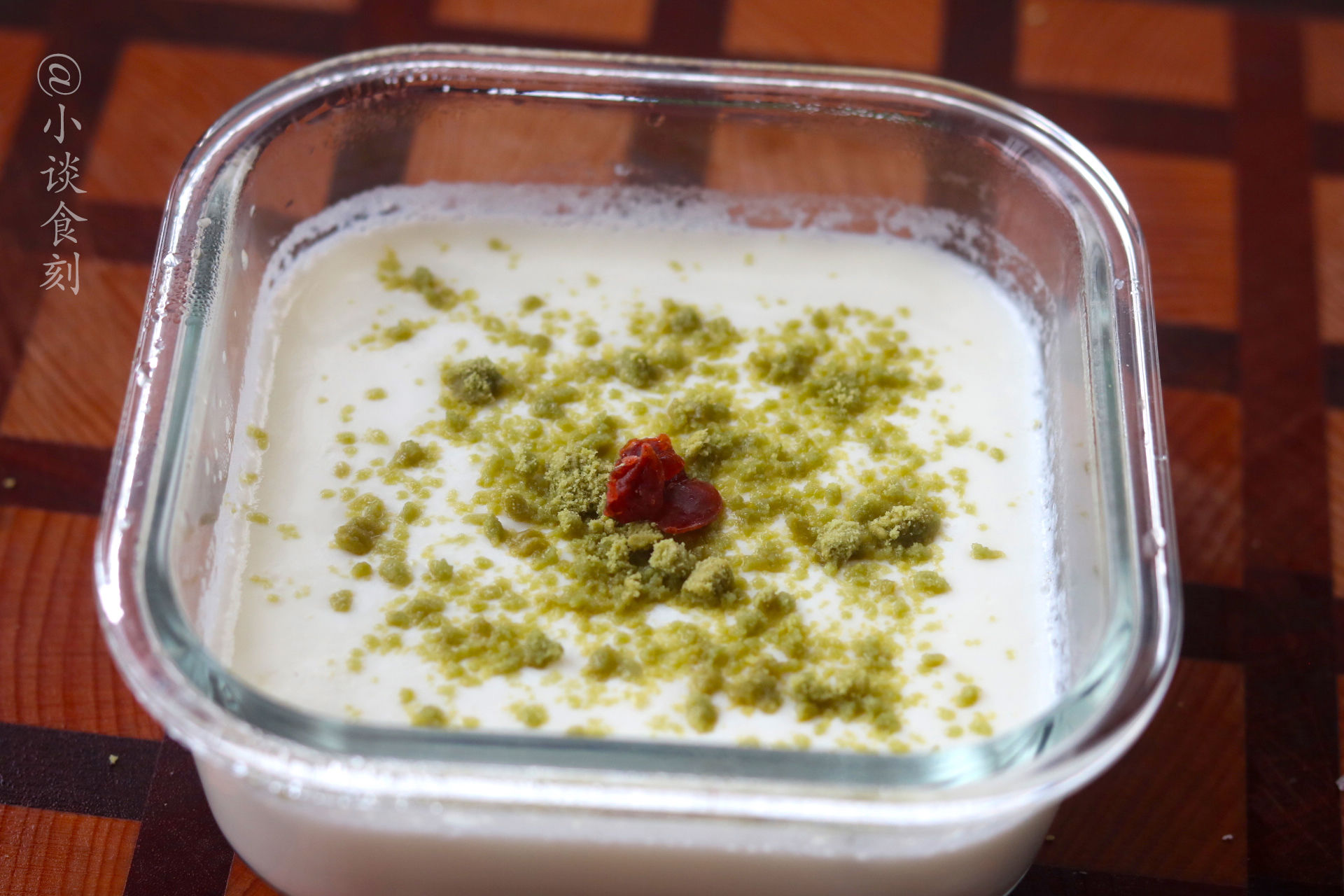 家里有牛奶的，教你做一道“宫廷小吃”，软嫩鲜甜，孩子特别爱吃