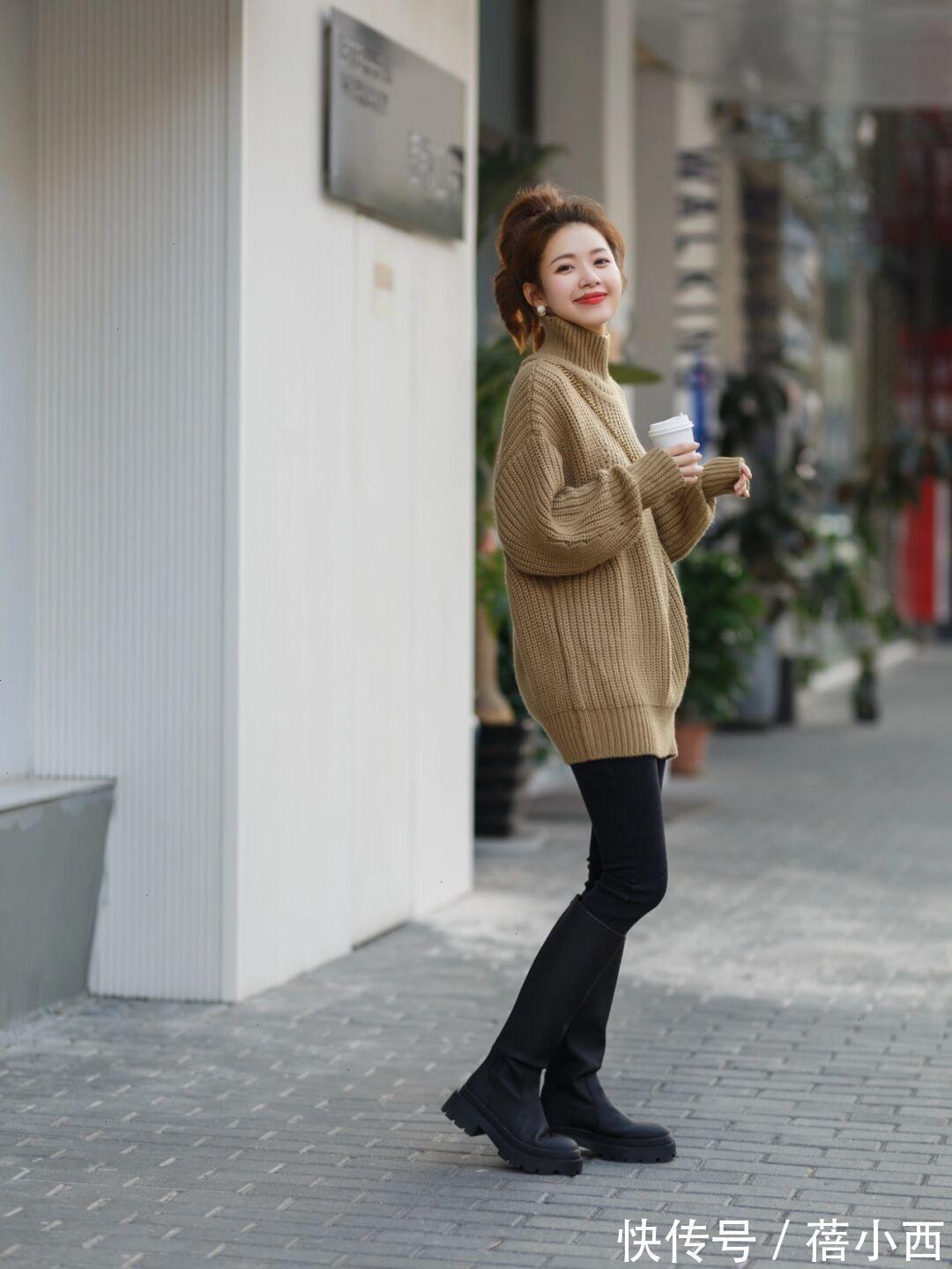 牛仔裤 今年流行“毛衣+裤子”,搭配小黑裤、牛仔裤、阔腿裤保暖又时髦