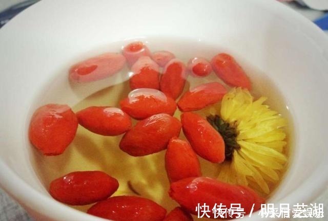 蒸包子|枸杞补肾的最佳吃法，很多人都吃错了，这个方法让你养生效果加倍