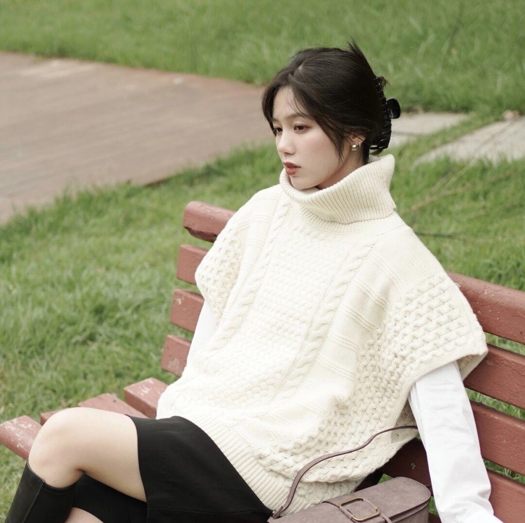 半身裙 30+女性如何摆脱土气感?针织衫搭配半身裙,高级时髦又减龄