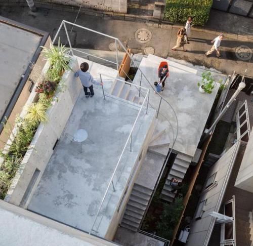 农村|农村自建房以后就学国外这样盖了,全村就我一家3个露台,满意!