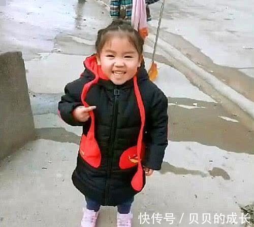 双胞胎|这就是奶奶带大的孩子和姥姥带大的孩子的区别吗?