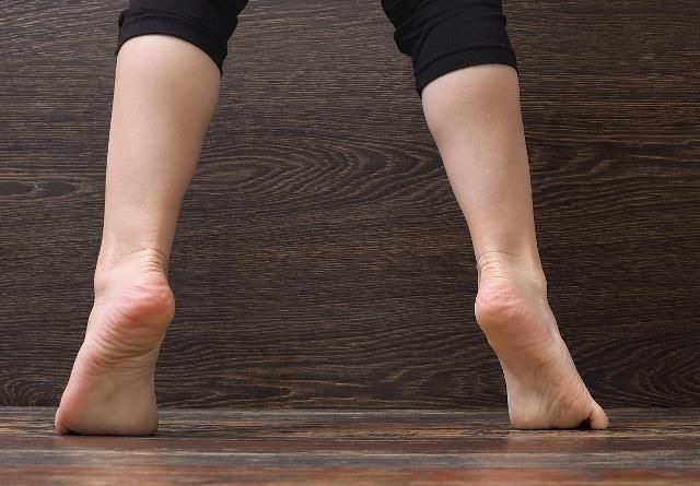 肾脏|这些“养肾”的黄金动作，男人坚持做，或许能提高“肾动力”