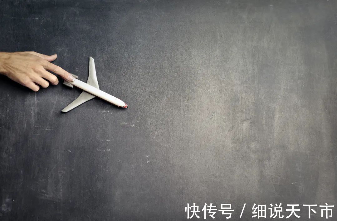 疫情|收入腰斩、被抢饭碗,代购消失在2021