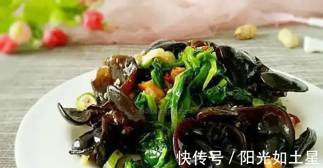 补血|它堪称为植物钙片,富含维生素A,常吃预防骨质疏松补血养肝!