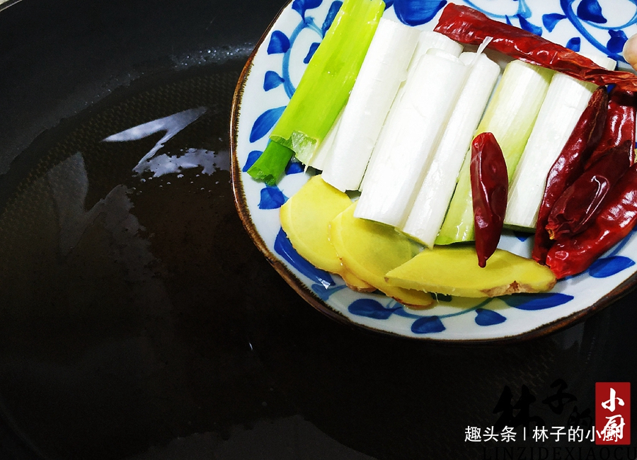 儿子隔三差五就要吃一回,5块钱一大盘独自吃个精光,总是吃不腻