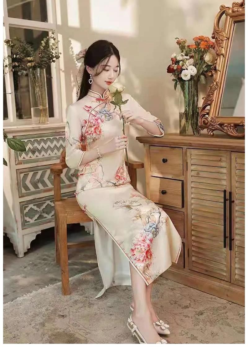 姿态|妩媚的旗袍,离不开优雅的姿态,内外兼具步履自然尽显女性风采!