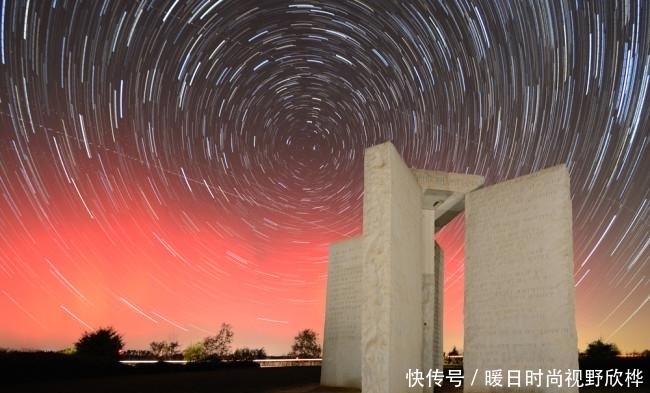 美国巨石阵：8国语言刻着10条警示恒文，中文在列，建造者成谜