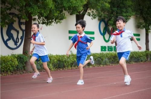 聊天加密时代来了，小学生到底在说啥？父母为了破解煞费苦心