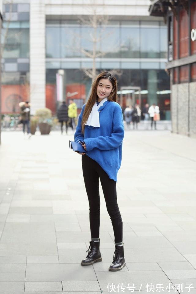 连衣裙 简洁大方又不失美感与气场,靓丽的连衣裙让女人更自信