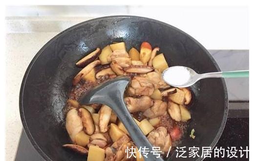 此菜肉嫩菜软，是我拿手宴客菜，下饭实惠，客人都喜欢吃！