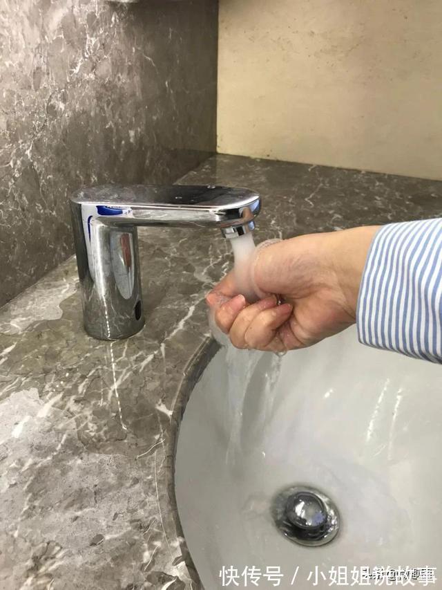 婚纱|31个“奇葩”的沙雕设计，设计师怕是脑袋进水了吧