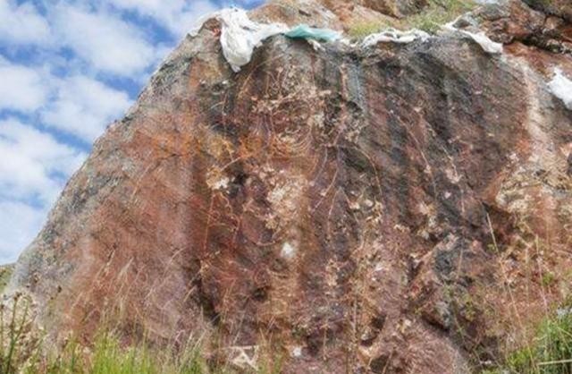 专家|十年前,专家在一县城发现了大量石刻,从此揭开了唐蕃古道之谜