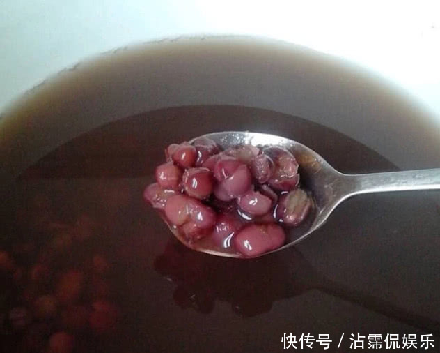 早衰|月经量越来越少,不妨多吃3种“零食”,子宫清净,早衰不来扰