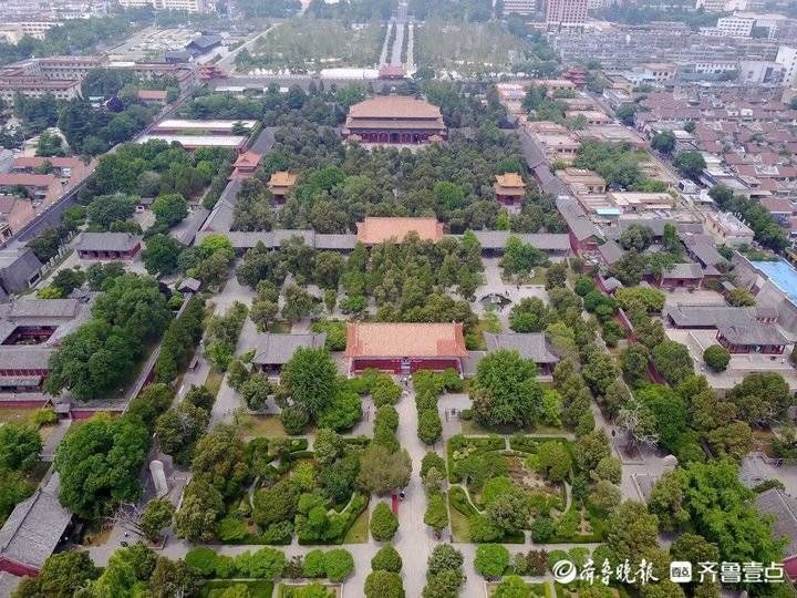 泰山|神圣庄严大方，航拍泰山中轴线上的岱庙盛夏美景