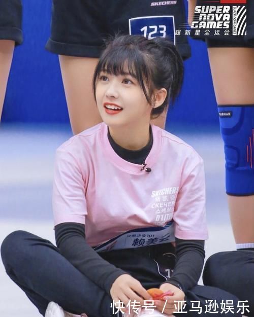 女生|女生这几种发型留久了,发际线会上移,你的发型是这样的吗