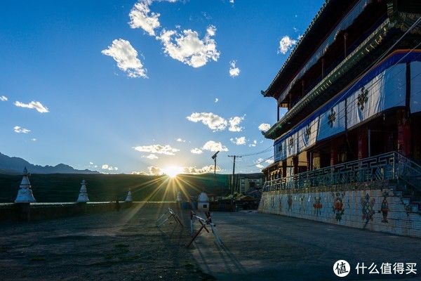 佛国|旅游之路 篇五：重走唐蕃古道，千里佛国 （一）世界之最，用信仰垒筑的墙~巴格玛尼石经墙