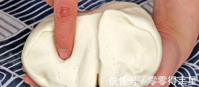 面粉怎么揉才光滑，20年的老保姆教你一招，简单又快速，超级实用！