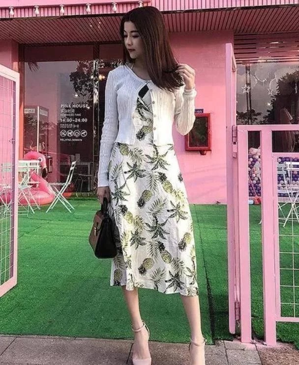 街拍:高颜值的美女,时尚的气质靓丽的装扮,女神范十足