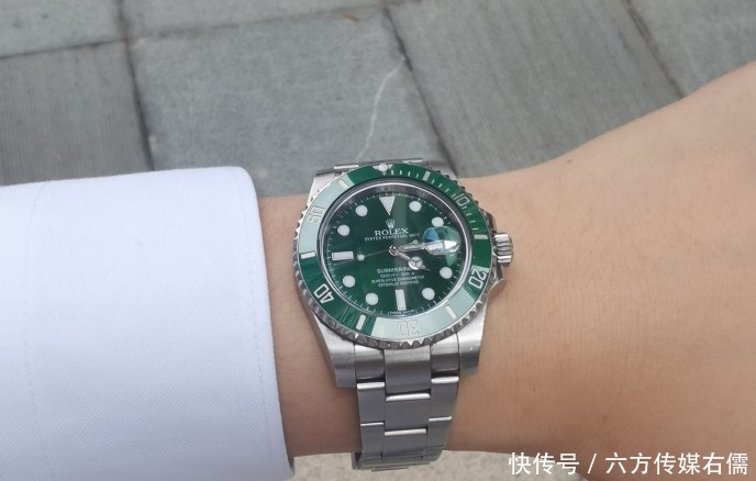 劳力士绿水鬼和爱彼皇家橡树离岸型，哪款潜水表更有范