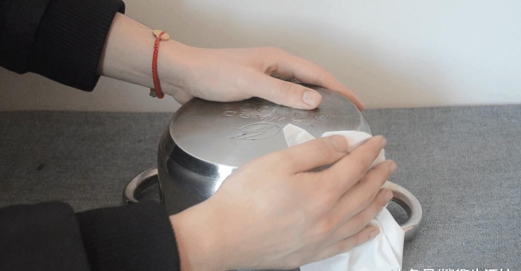 家家户户|不锈钢锅发黄了, 只需一张纸, 教你轻松巧洗白, 家家户户都用得到