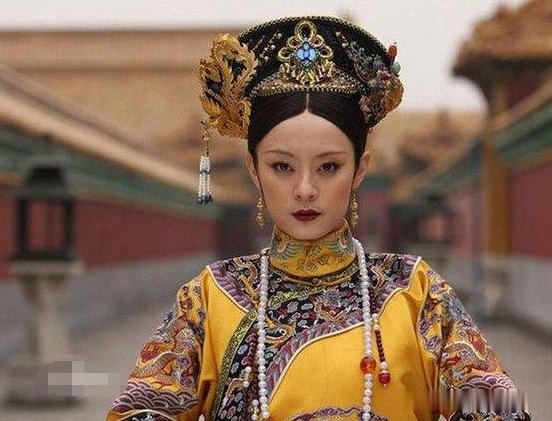 丫鬟|她本来只是丫鬟，给福晋端茶倒水，最后却翻身当了四十多年皇太后