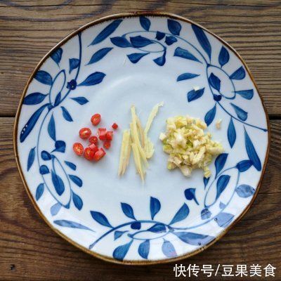 白灼菜心时，记得加点它，菜心翠绿鲜嫩，清脆爽口