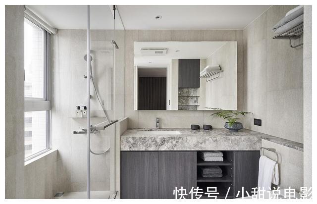 电视背景墙|不喜欢太浅的原木风格装修？看看他家的胡桃木，低调又显高级感！