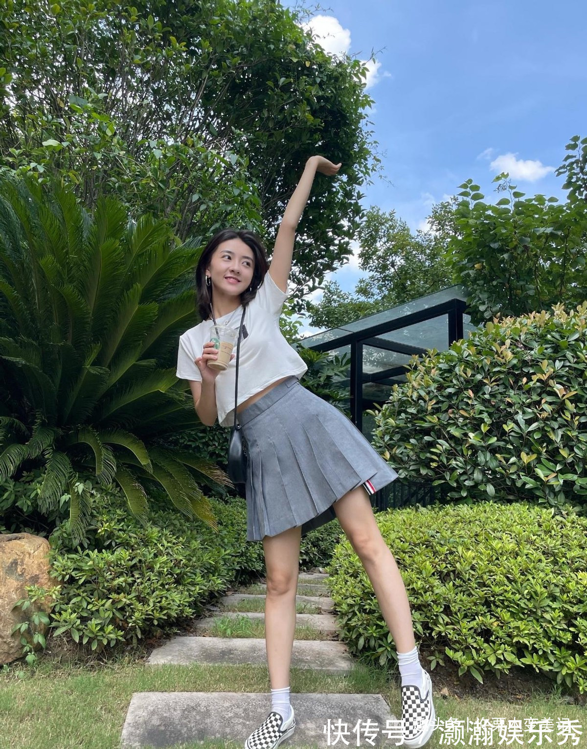 长方型 女人过了48岁,这三种“裙子”再流行也别穿,没气质还拉低档次