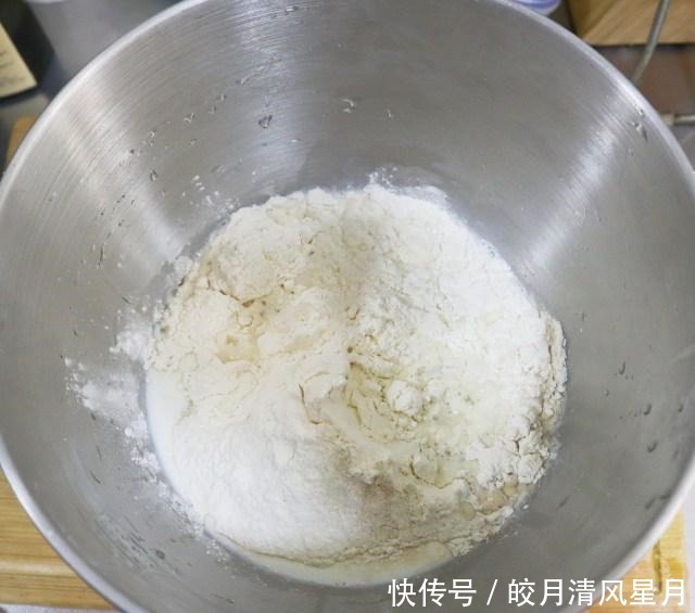 比肉还好吃的白萝卜粉条素包子,松软馅大