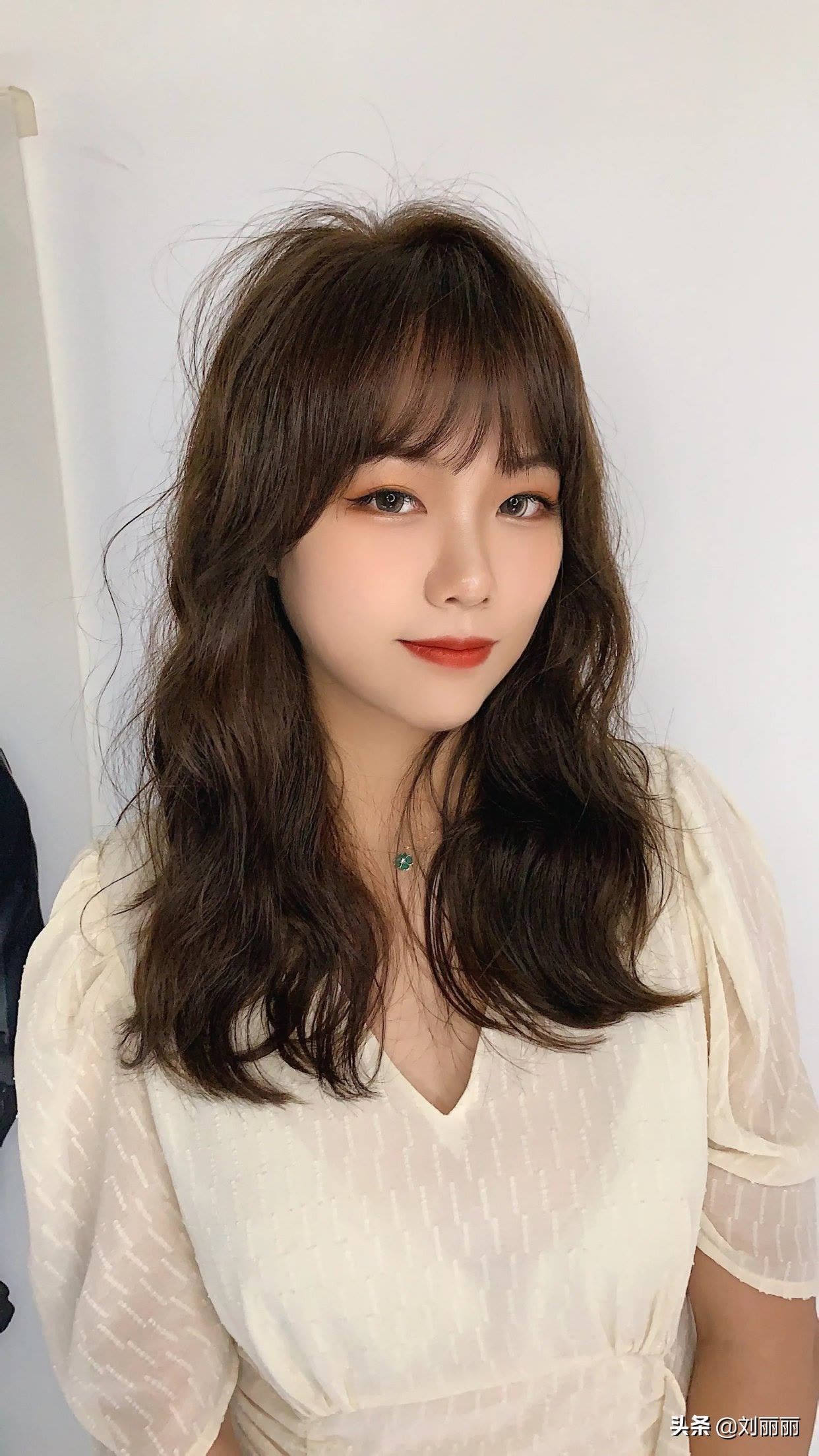 卷发 要想发型美,烫个卷发大变样,洋气时尚颜值翻倍