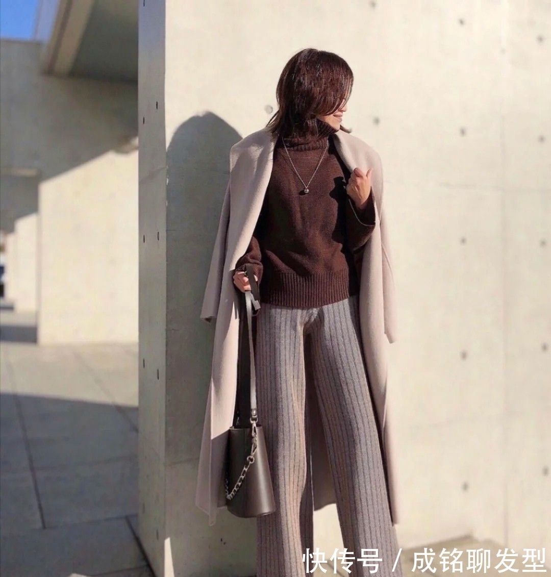 运动鞋|最适合50岁女人的单品,用好“二鞋二裤一裙”,时髦减龄又高级