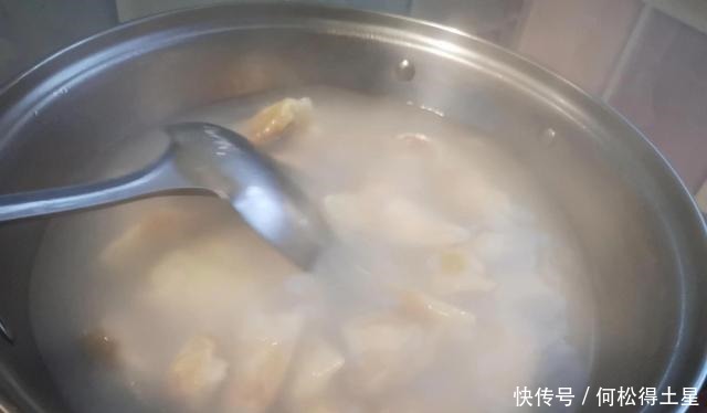 牛肉大葱馄饨，鲜香不柴有窍门，详细步骤教给你，做出大厨味道
