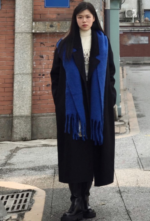 紧身裤|大衣下半身穿什么?这双“长筒靴”才是绝配,让人一秒沦陷!