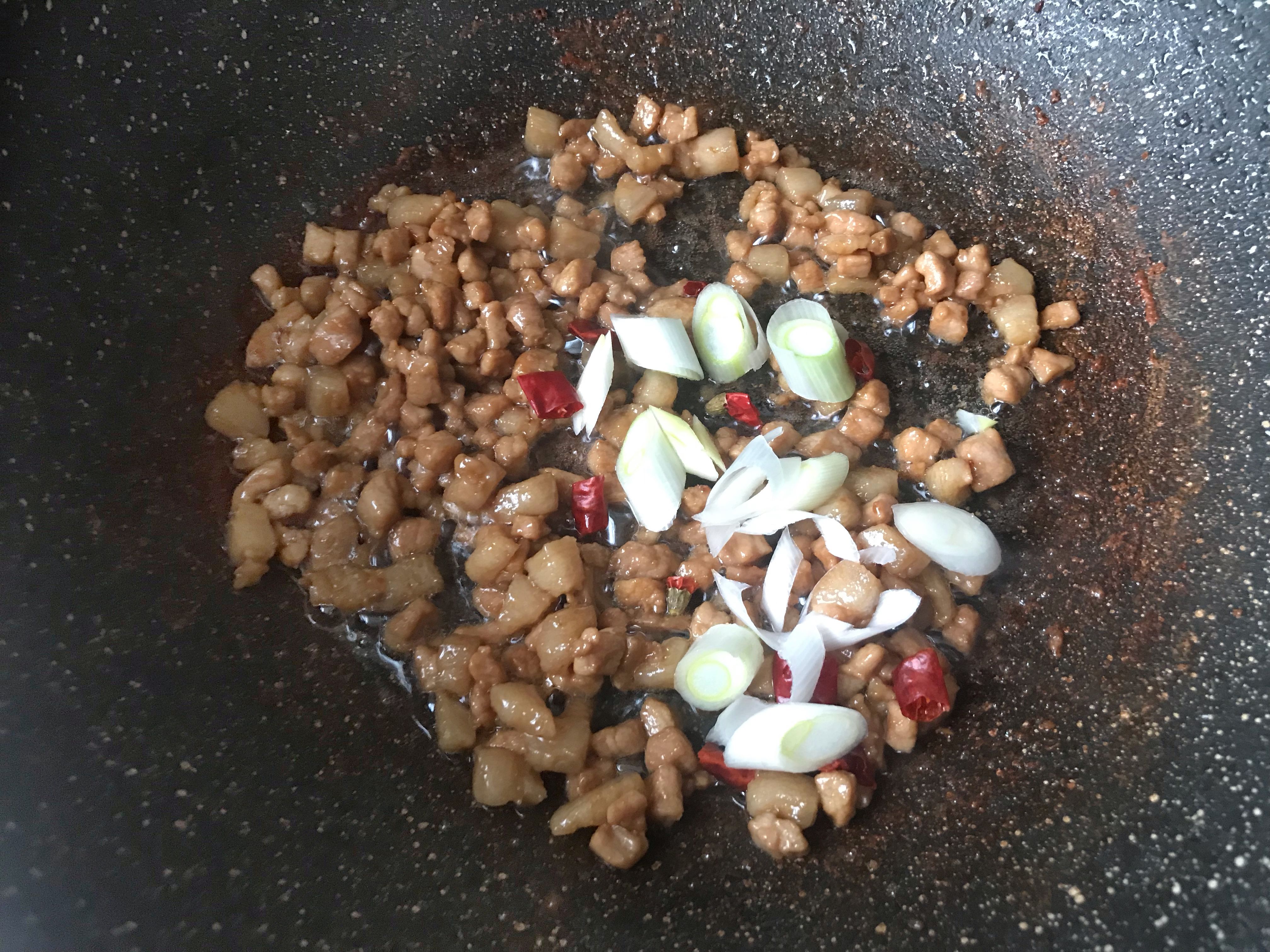 粉条这么做，比包包子还好吃，筋道美味又下饭，丝丝顺滑不粘锅