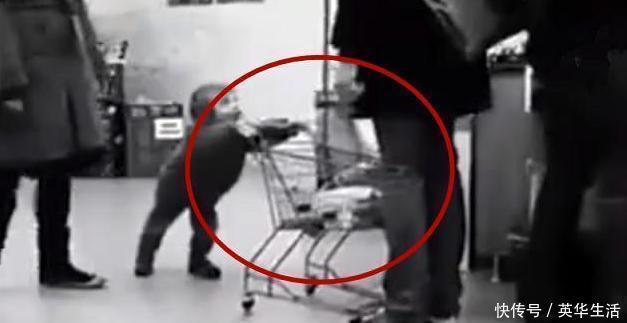 吴女士|男童推着购物车撞人,妈妈在一旁却无动于衷,男子的反击大快人心