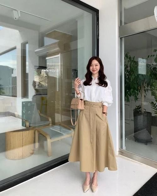 【2021办公室穿搭】日韩大热上班造型，5条穿搭公式变身时尚优雅的气质OL！