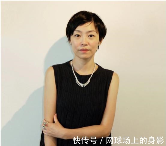 减龄 50+日本女士的夏季穿搭，运用极简风，不扮嫩不花哨，优雅又减龄！