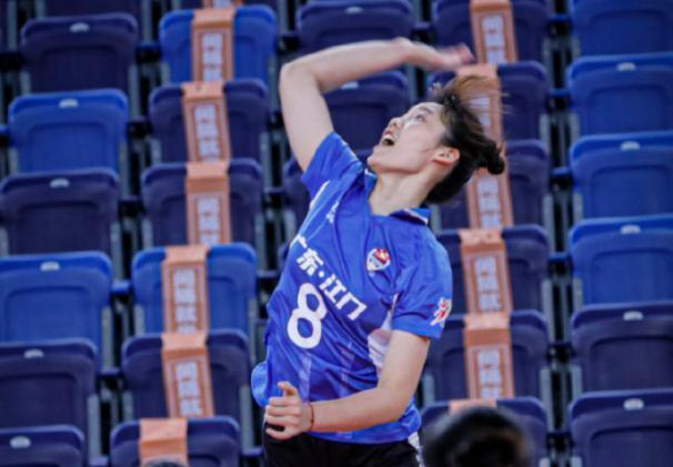 天才|2大16岁天才横空出世!新版惠若琪攻防全面,新版颜妮成新长城