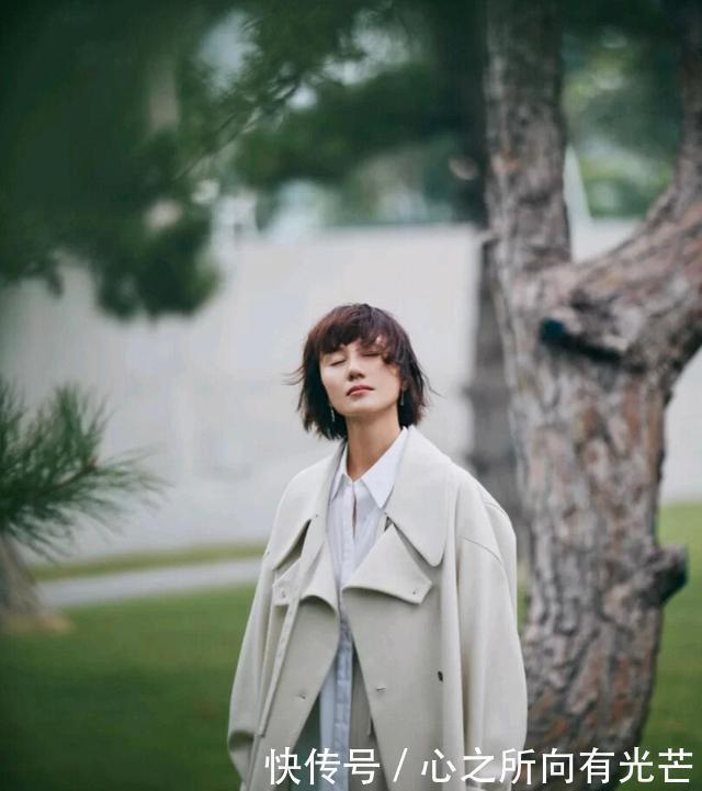 发际线|发际线高的女生,多留这几款发型,显瘦又女神,对发量没要求!