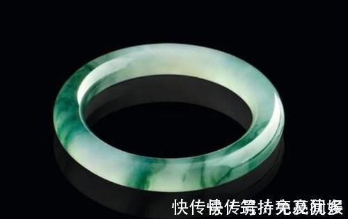 摩擦 如何留住翡翠的美?注意这几个地方,你会发现它越来越好看