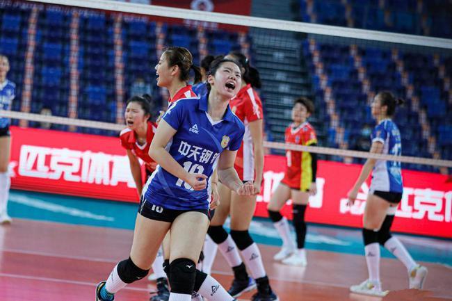 龚翔宇|巨大反转！江苏女排3-0上海夺得5连胜，上海女排最高个人得分9分