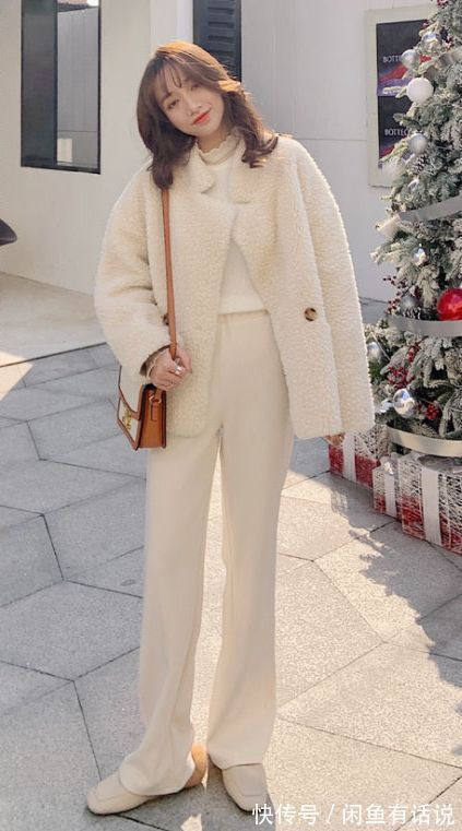穿搭|怪不得女人都不穿打底裤了,今年流行“牛奶裤”,配大衣好时髦