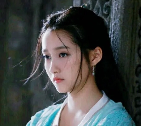 王牌家族开播貌似“整容”关晓彤美得冒泡,沈腾不再是当年校草