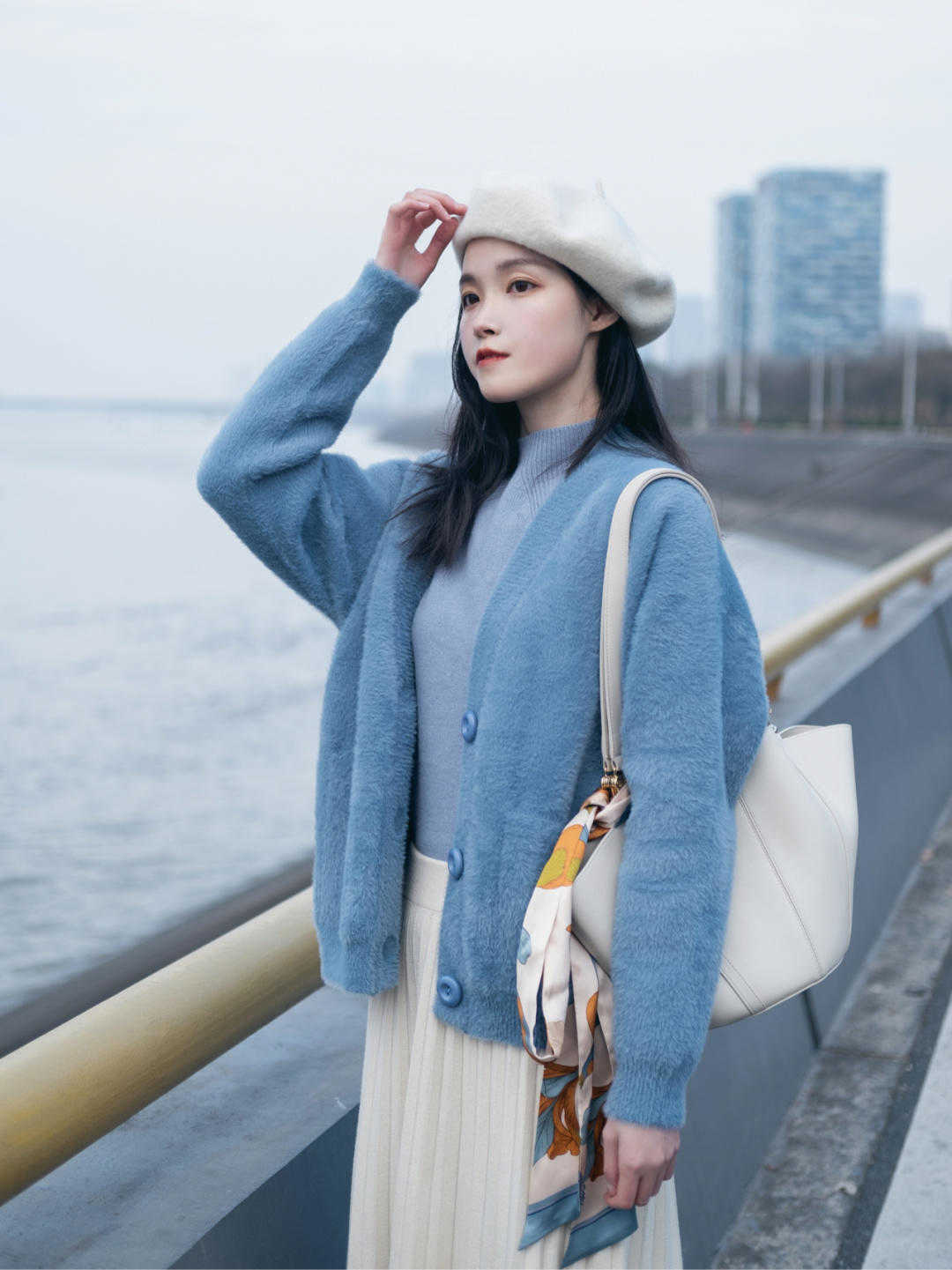 裤子|真正优雅的女生,秋天这样穿搭,针织衫原来还能这样搭配,很高级