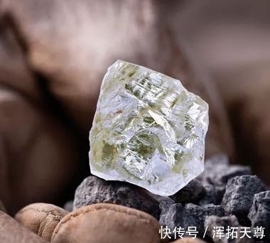 科学家 地球内部已探明数万亿钻石,为什么没人敢采集?