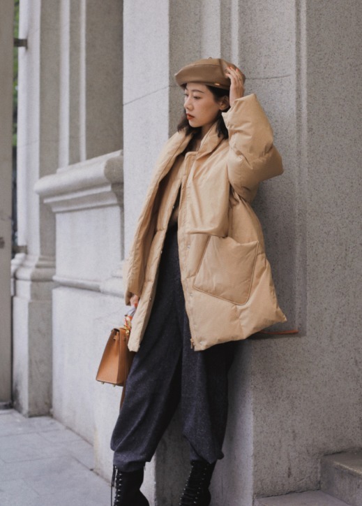 棕色|真正衣品高的女人,羽绒服也能穿出高级感,看时髦精示范吧